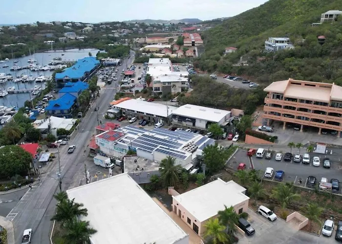 Amazing View 1 Bed1 Bath Villa On Red Hook Strip